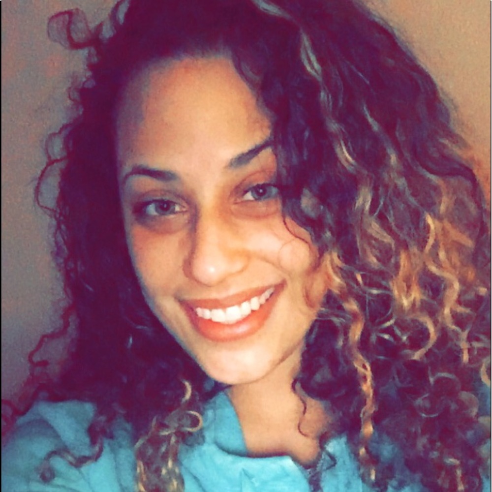 Meet your Posher, Analeshea
